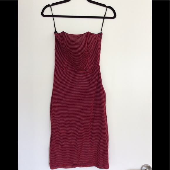 ⭐️McQ Red strapless summer dress - Picture 2 of 7